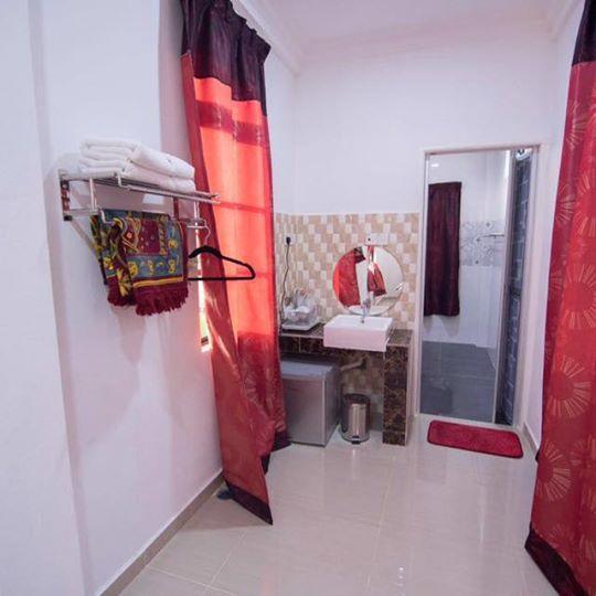 Wan Danisha Villa Inn コタバル エクステリア 写真