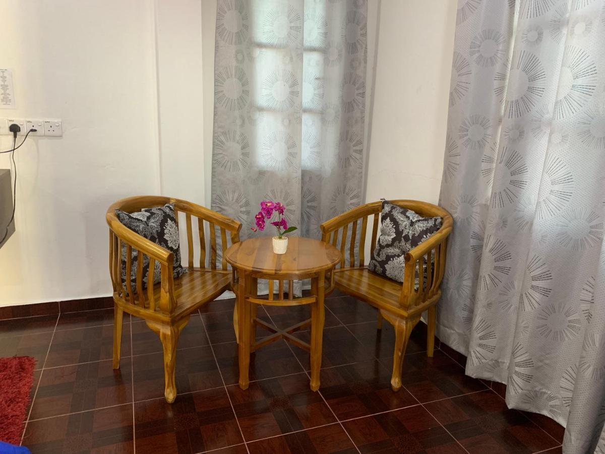 Wan Danisha Villa Inn コタバル エクステリア 写真