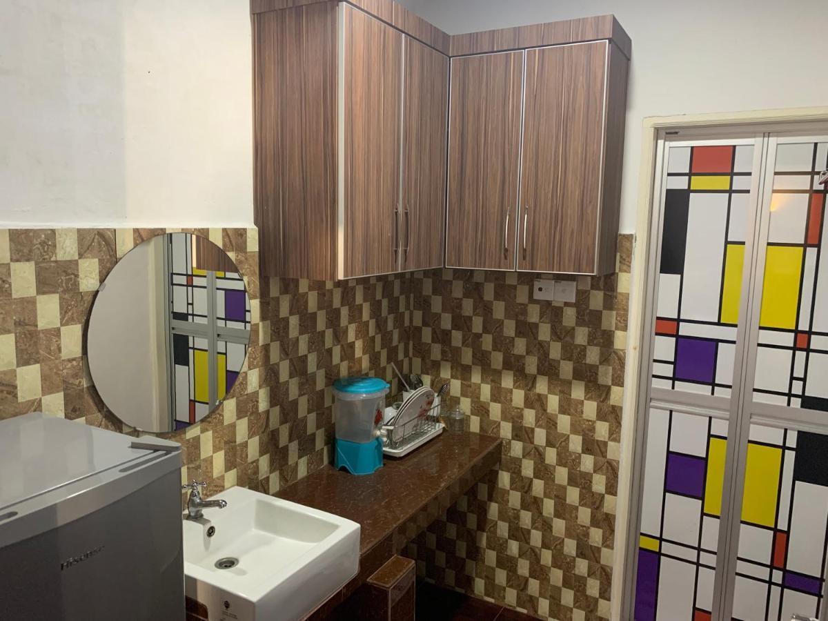 Wan Danisha Villa Inn コタバル エクステリア 写真
