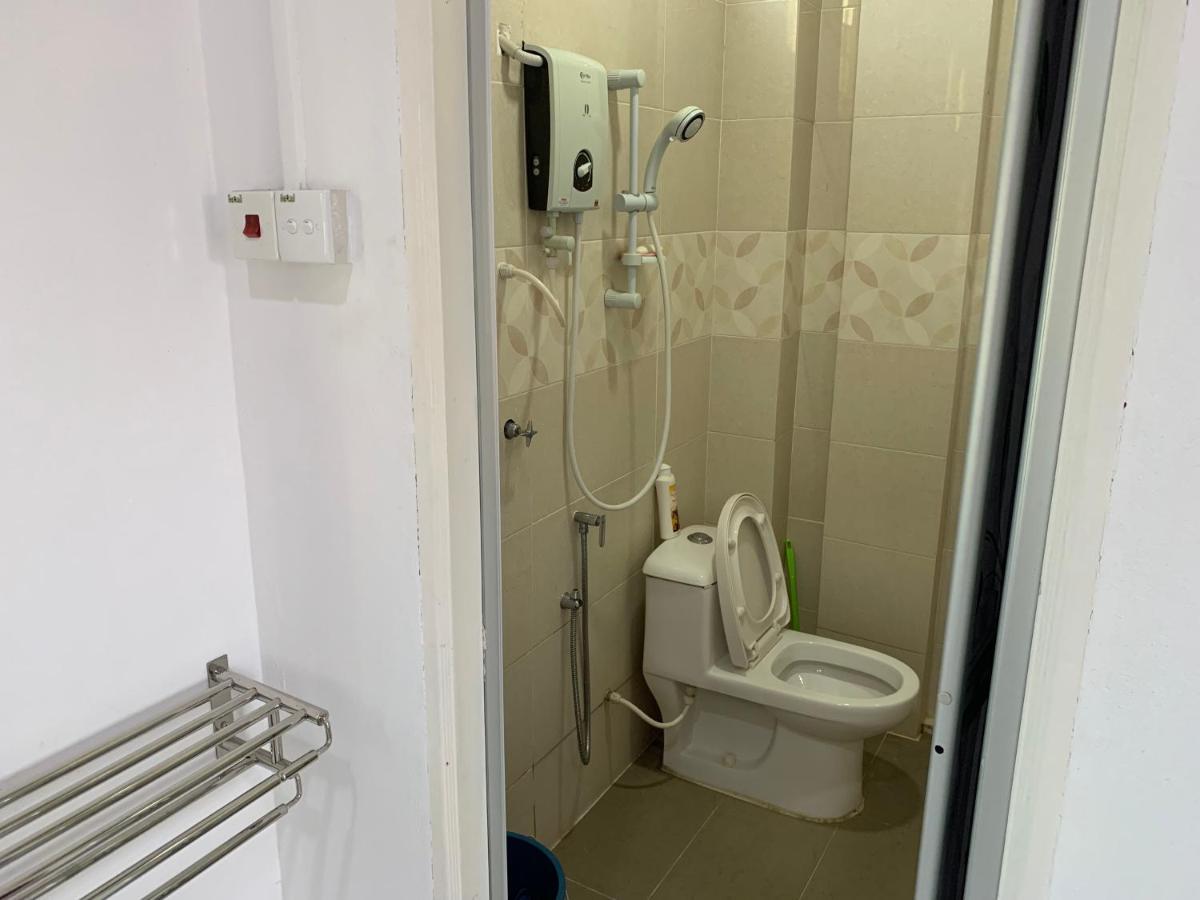 Wan Danisha Villa Inn コタバル エクステリア 写真